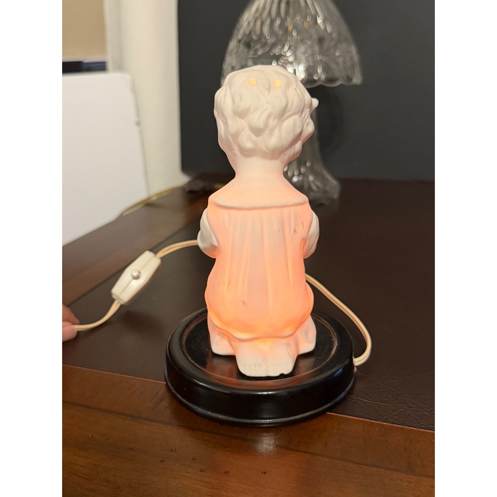 Vintage Enesco Praying Boy Porcelain Night Light Figurine Bisque Table Lamp - Picture 3 of 10